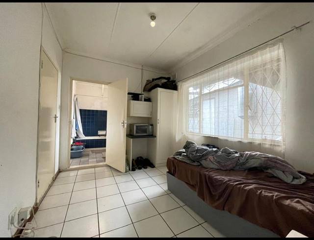 1 BEDROOM PROPERTY TO RENT IN BISLEY